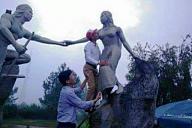 Click image for larger version

Name:	hon-tuong-da.jpg
Views:	0
Size:	41.4 KB
ID:	916351