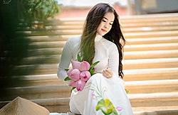 Click image for larger version

Name:	Ao-dai-va-sen-12-1180x760_2.jpg
Views:	0
Size:	18.3 KB
ID:	1858369