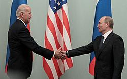 Click image for larger version

Name:	Ong_Vladimir_Putin_va_ong_Joe_Biden_trong_mot_cuoc_gap_tai_Moscow_ngay_10_3_2011._Anh_Reuters.jpg
Views:	0
Size:	118.6 KB
ID:	1774685