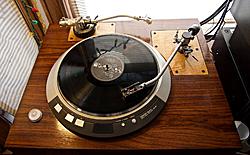 Click image for larger version

Name:	4831003_cover_tinhte_turntable_vinyl_analog_denon_dp80-enternews-1632134323.jpg
Views:	0
Size:	352.4 KB
ID:	1874434